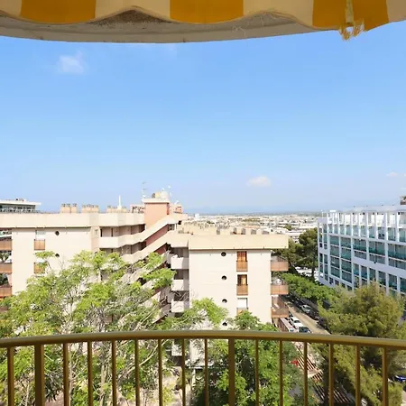 Differentflats Inter2 Apartman *