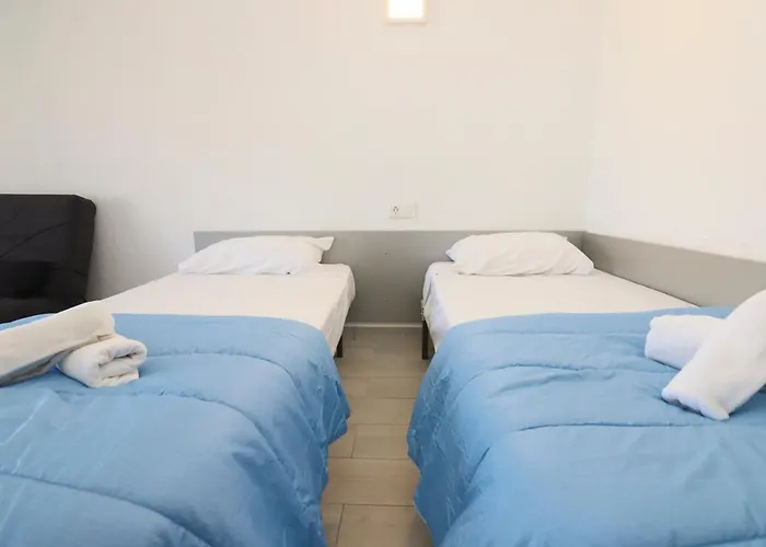 Differentflats Inter2 Apartment *